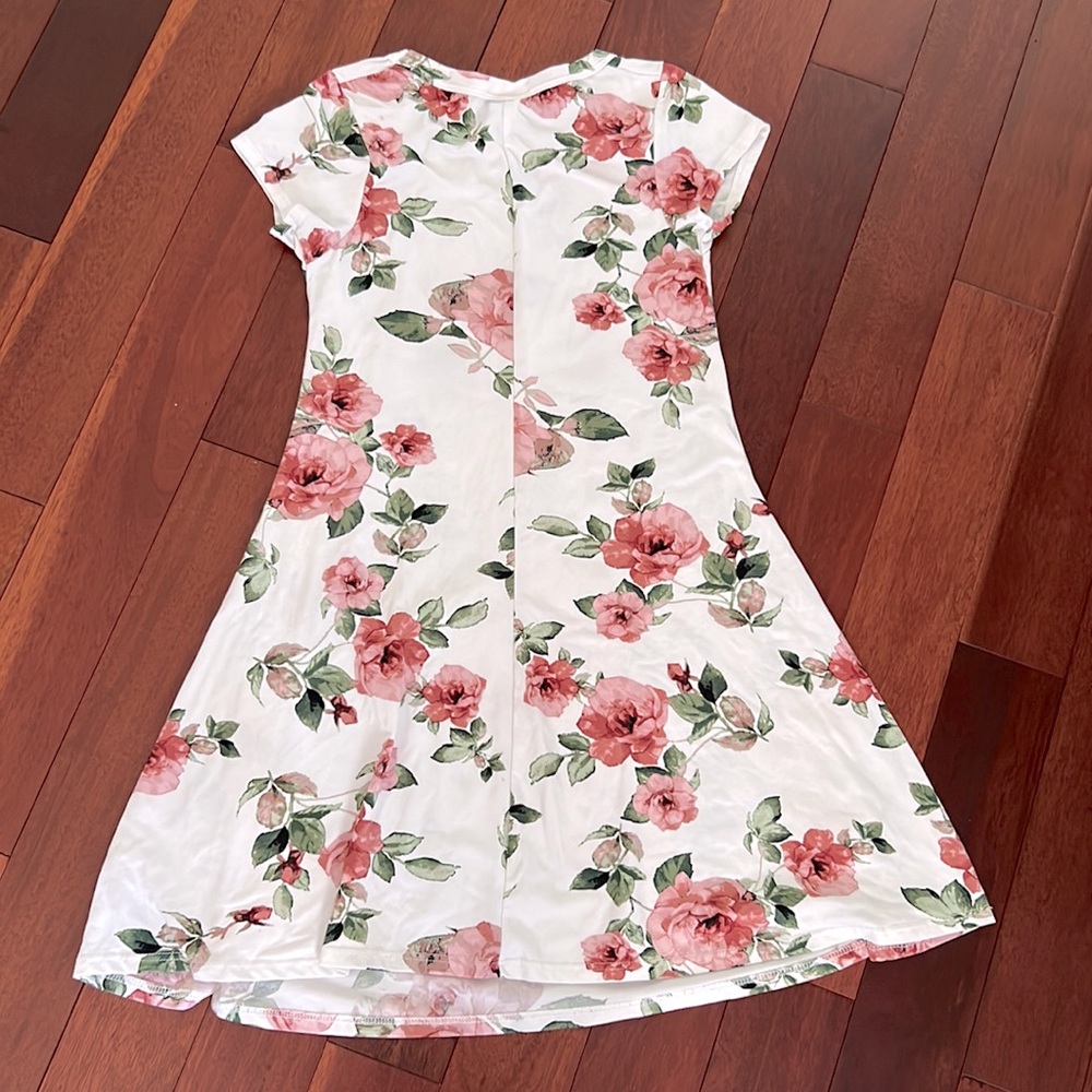 TMG New York Rose Patterned Dress Size Small - Picture 2 of 7